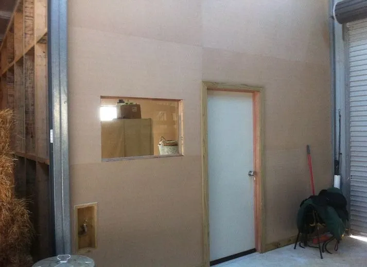 Extension: lining and door